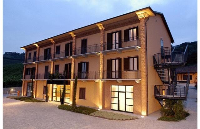 Wine Hotel Munin Canale Bagian luar foto